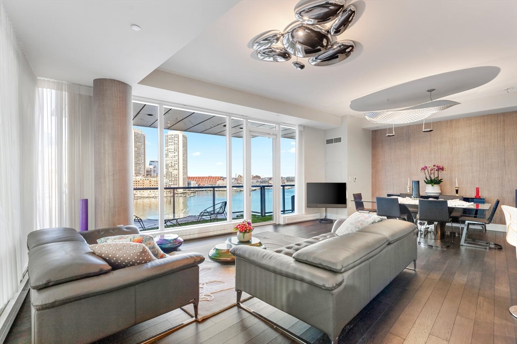 22 Liberty Drive, Unit 7M Boston, MA 02210 - Photo 4 of 42