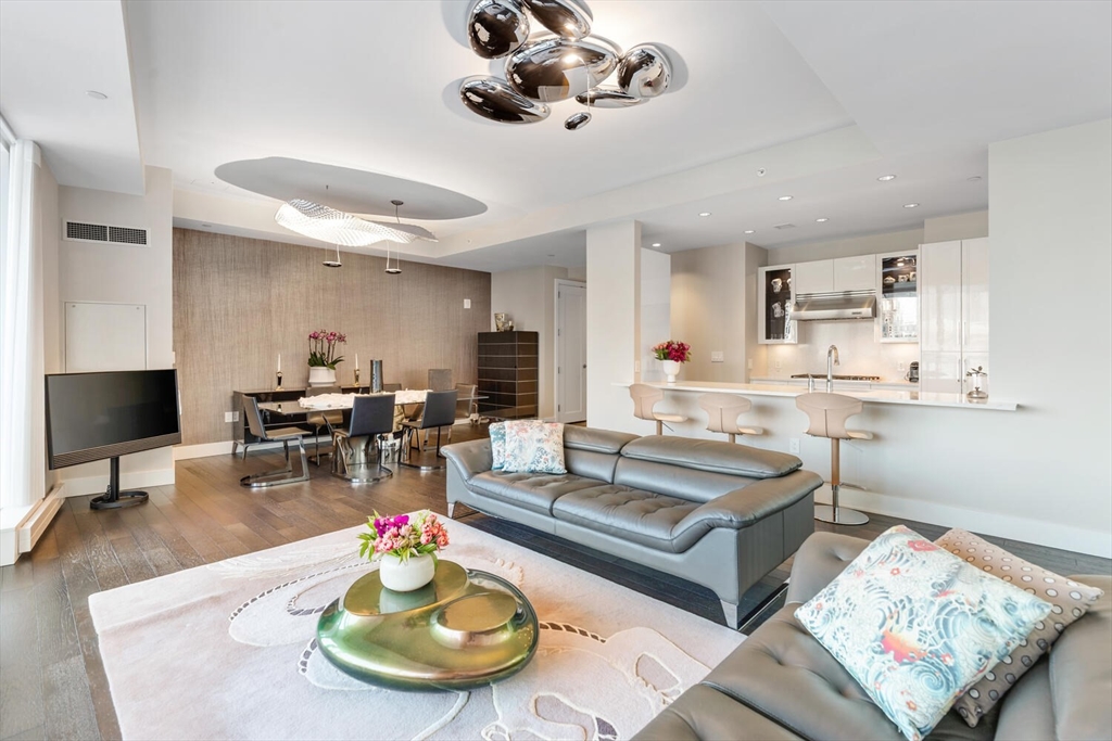 22 Liberty Drive, Unit 7M Boston, MA 02210 - Photo 5 of 42