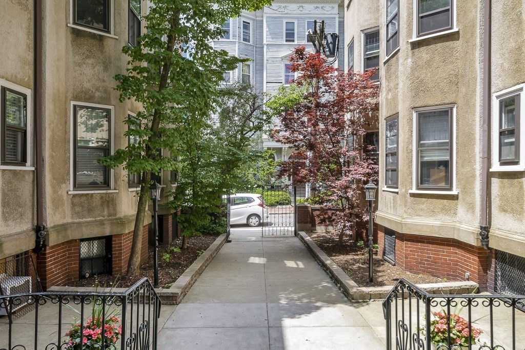 2 Clinton Street, Unit 31 Cambridge, MA 02139 - Photo 15 of 16