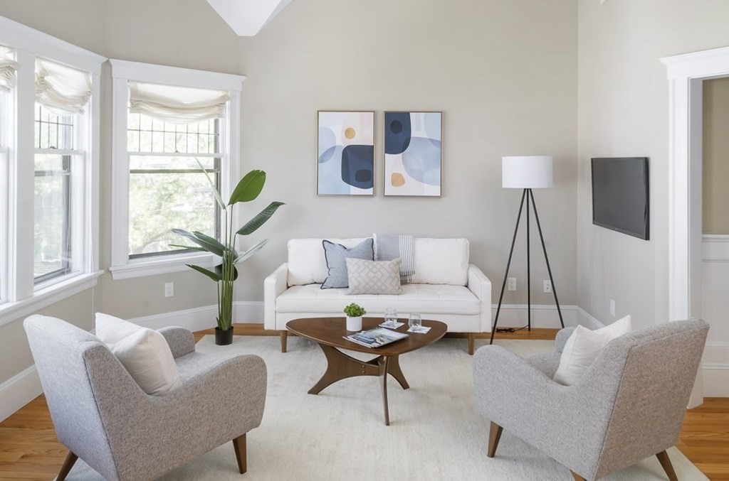 2 Clinton Street, Unit 31 Cambridge, MA 02139 - Photo 2 of 16