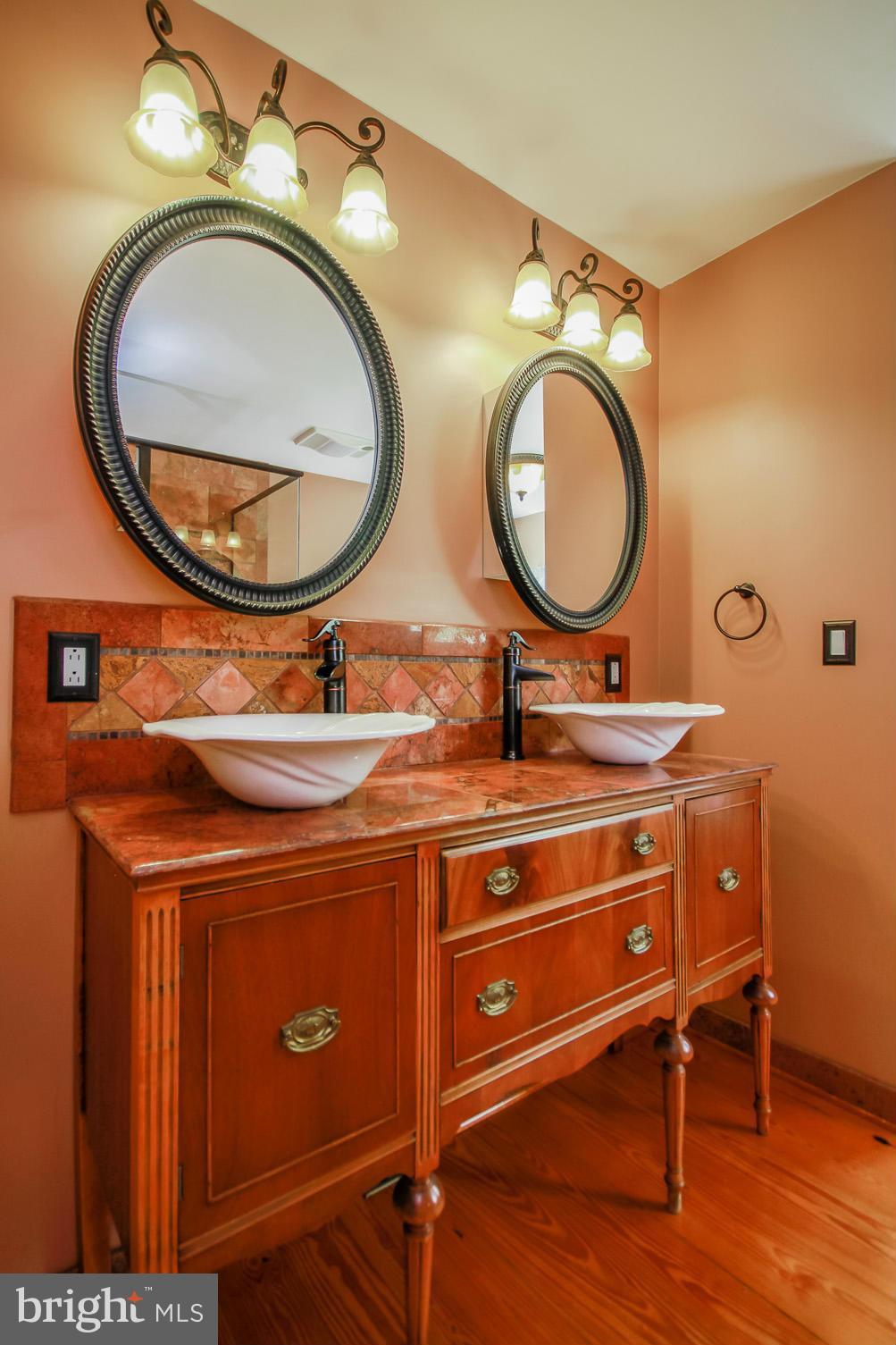 107 North Gorsuch Road Westminster, MD 21157 - Photo 18 of 30 Bath (Master)