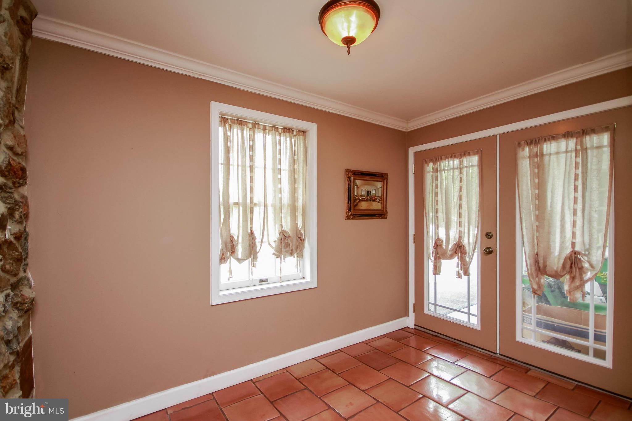 107 North Gorsuch Road Westminster, MD 21157 - Photo 21 of 30 Interior (General)