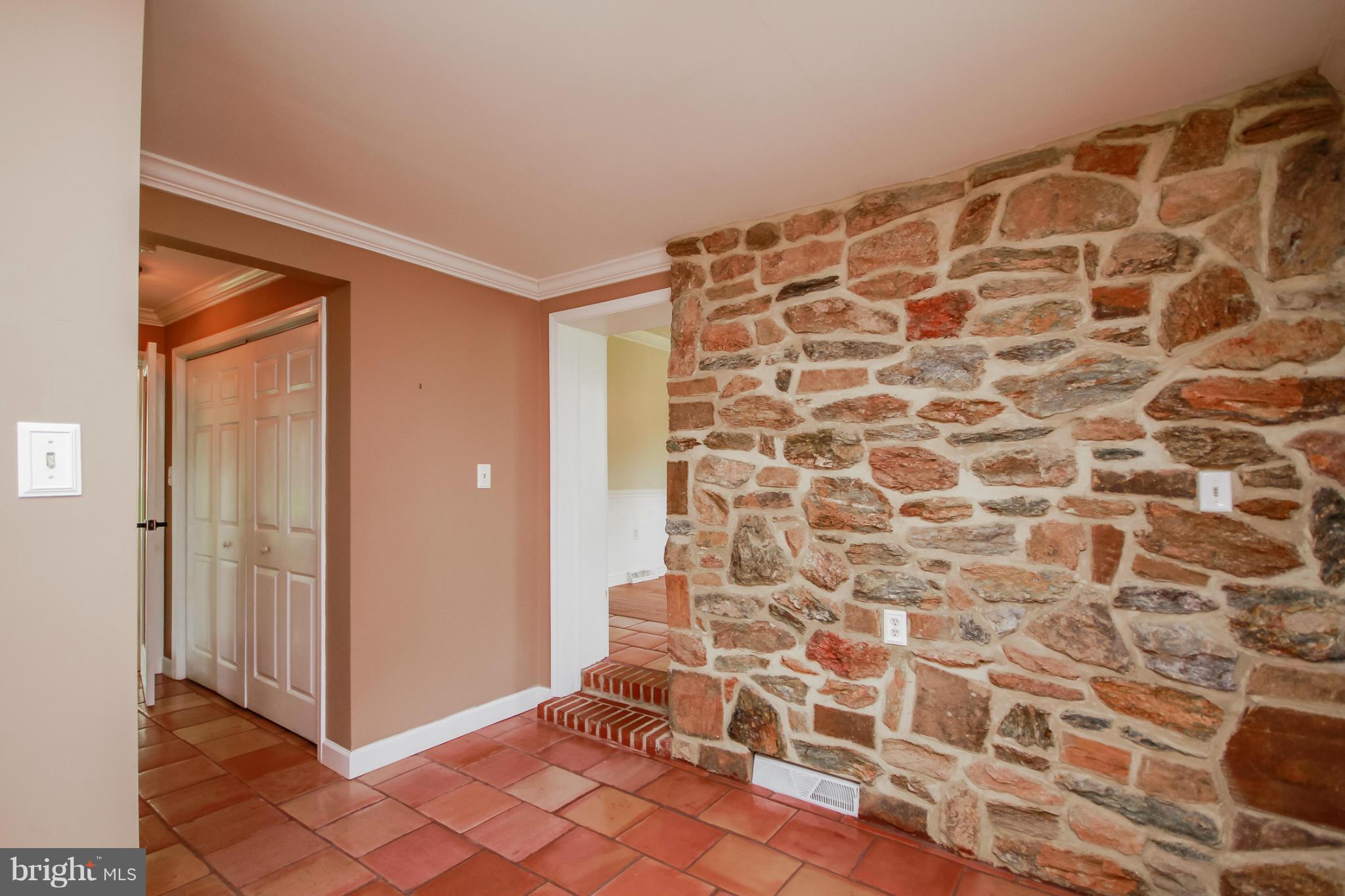 107 North Gorsuch Road Westminster, MD 21157 - Photo 22 of 30 Interior (General)