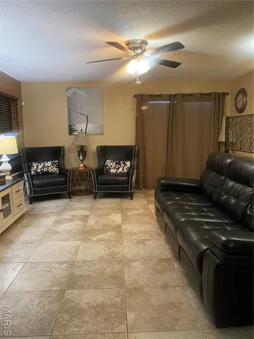 $220,900 | 1004 Foxlair Court, St. Louis, MO 63137