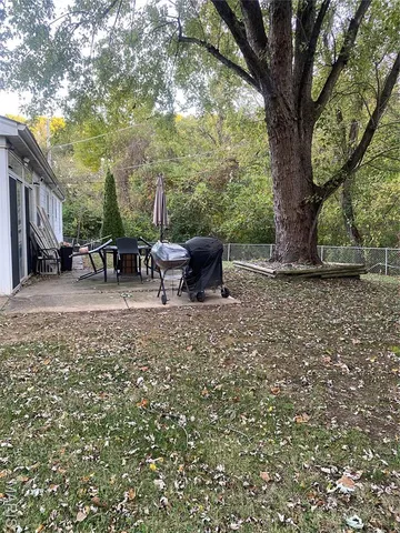 $220,900 | 1004 Foxlair Court, St. Louis, MO 63137