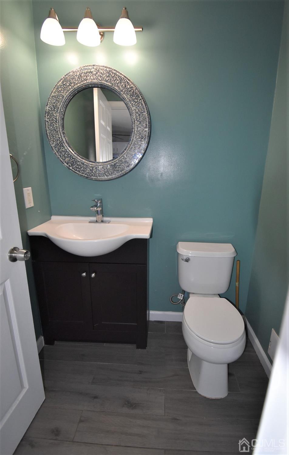 2406 Timber Ridge Court Sayreville, NJ 08859 - Photo 5 of 13 Gallery Image 5