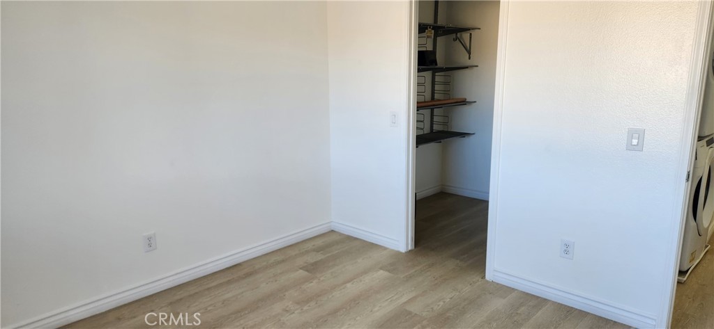 713 Walnut Drive Lake Elsinore, CA 92530 - Photo 17 of 28 an empty room