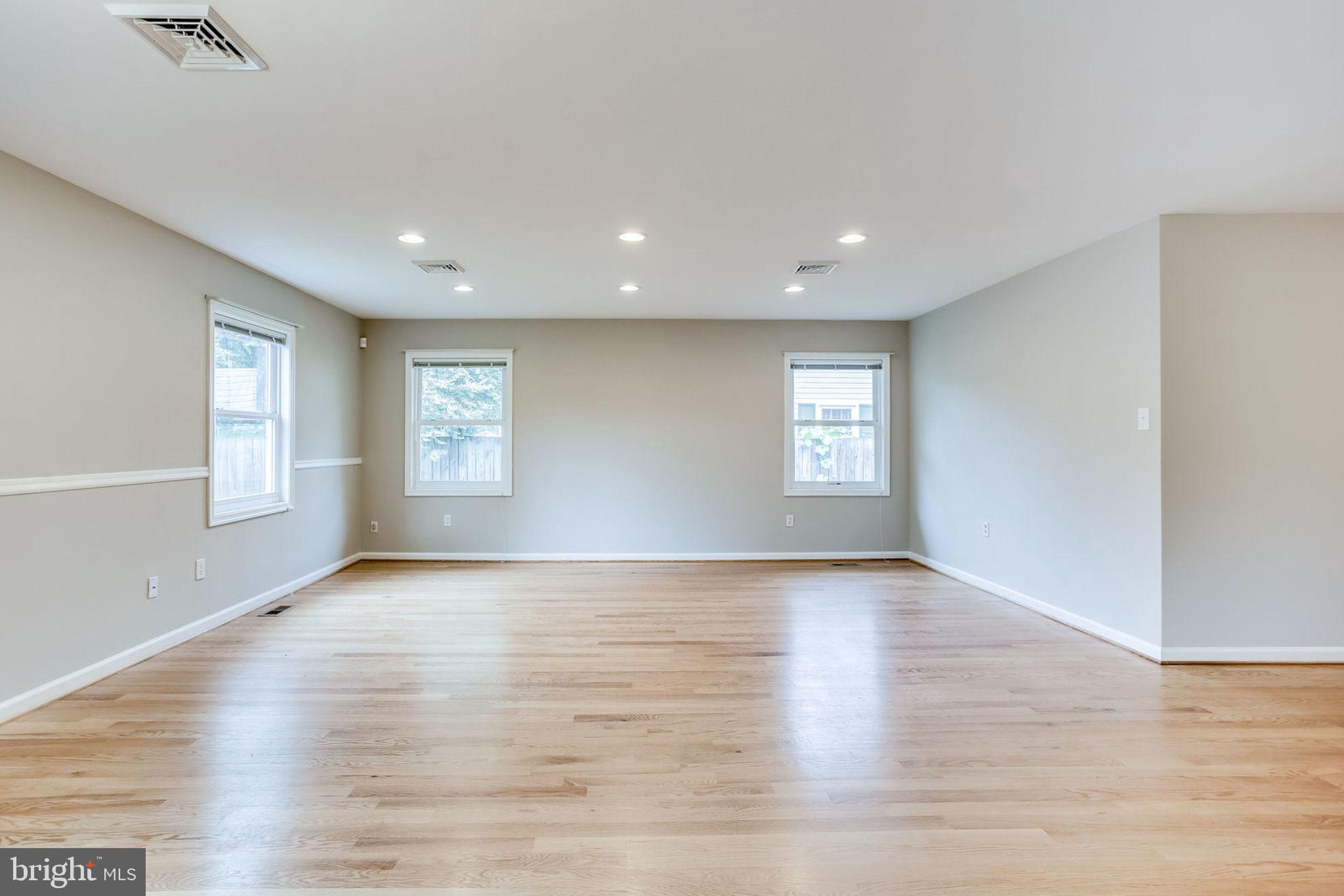 13131 Poplar Tree Road Fairfax, VA 22033 - Photo 14 of 57 Gallery Image 14