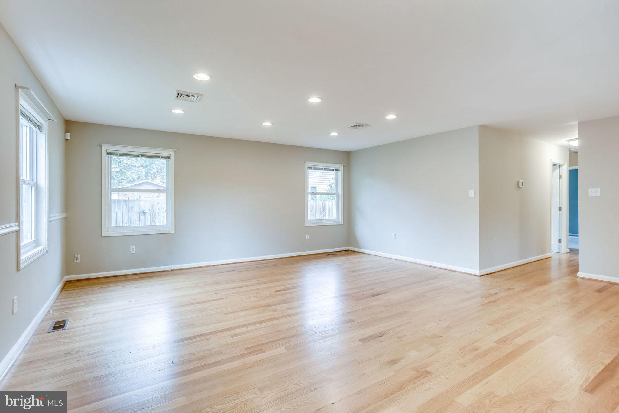 13131 Poplar Tree Road Fairfax, VA 22033 - Photo 15 of 57 Gallery Image 15