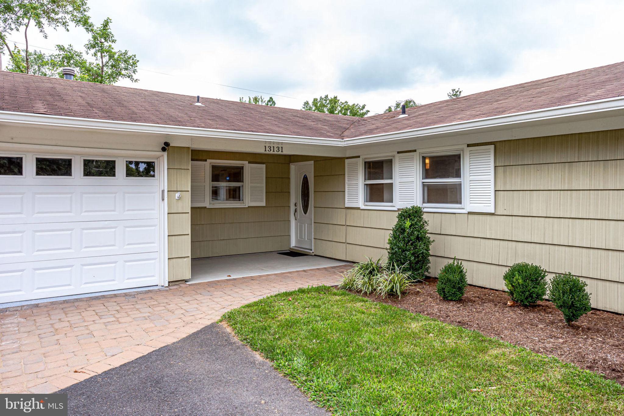 13131 Poplar Tree Road Fairfax, VA 22033 - Photo 8 of 57 Gallery Image 8