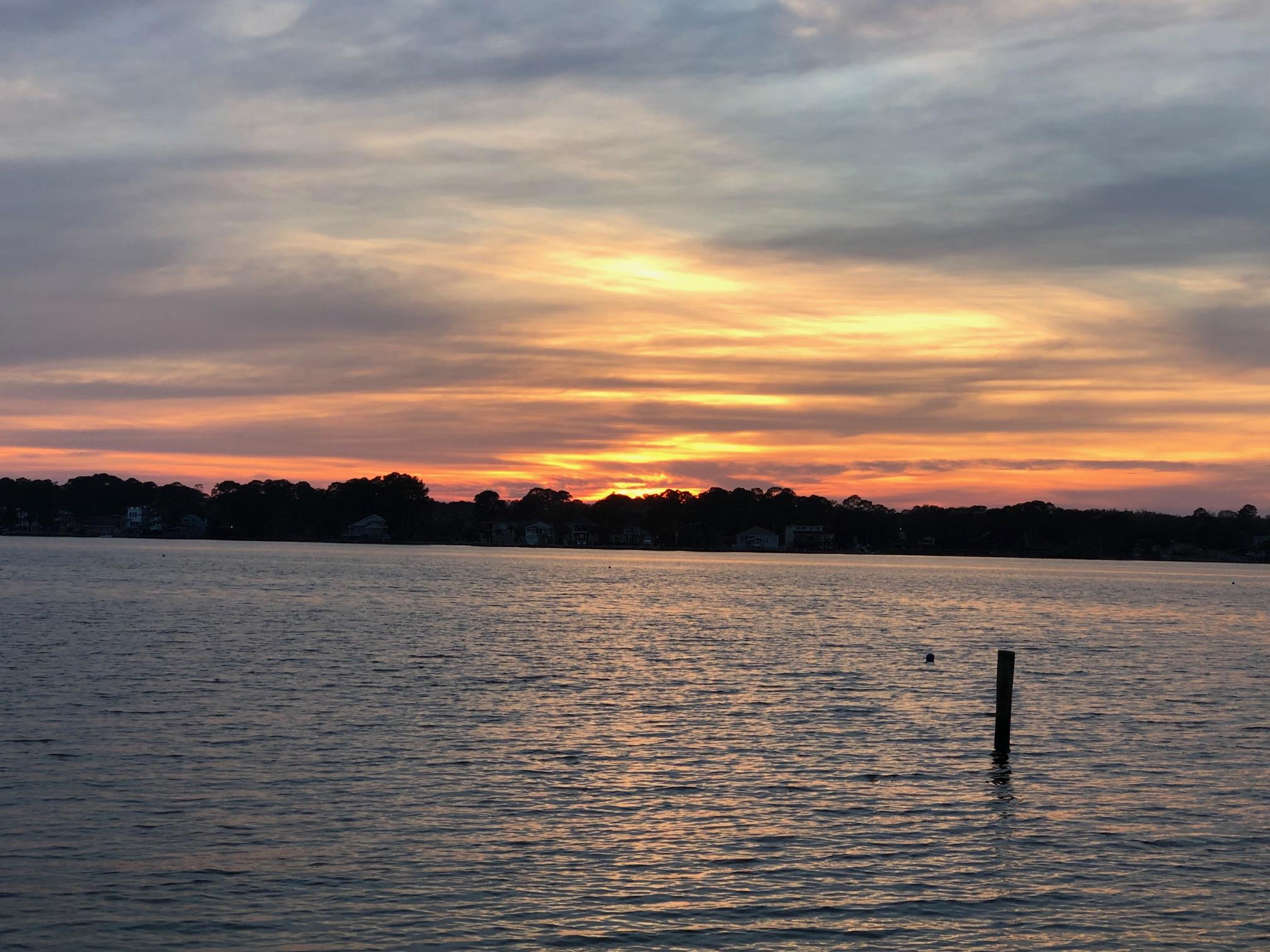 615 Nelson Point Road Niceville, FL 32578 - Photo 1 of 6 Sunset views
