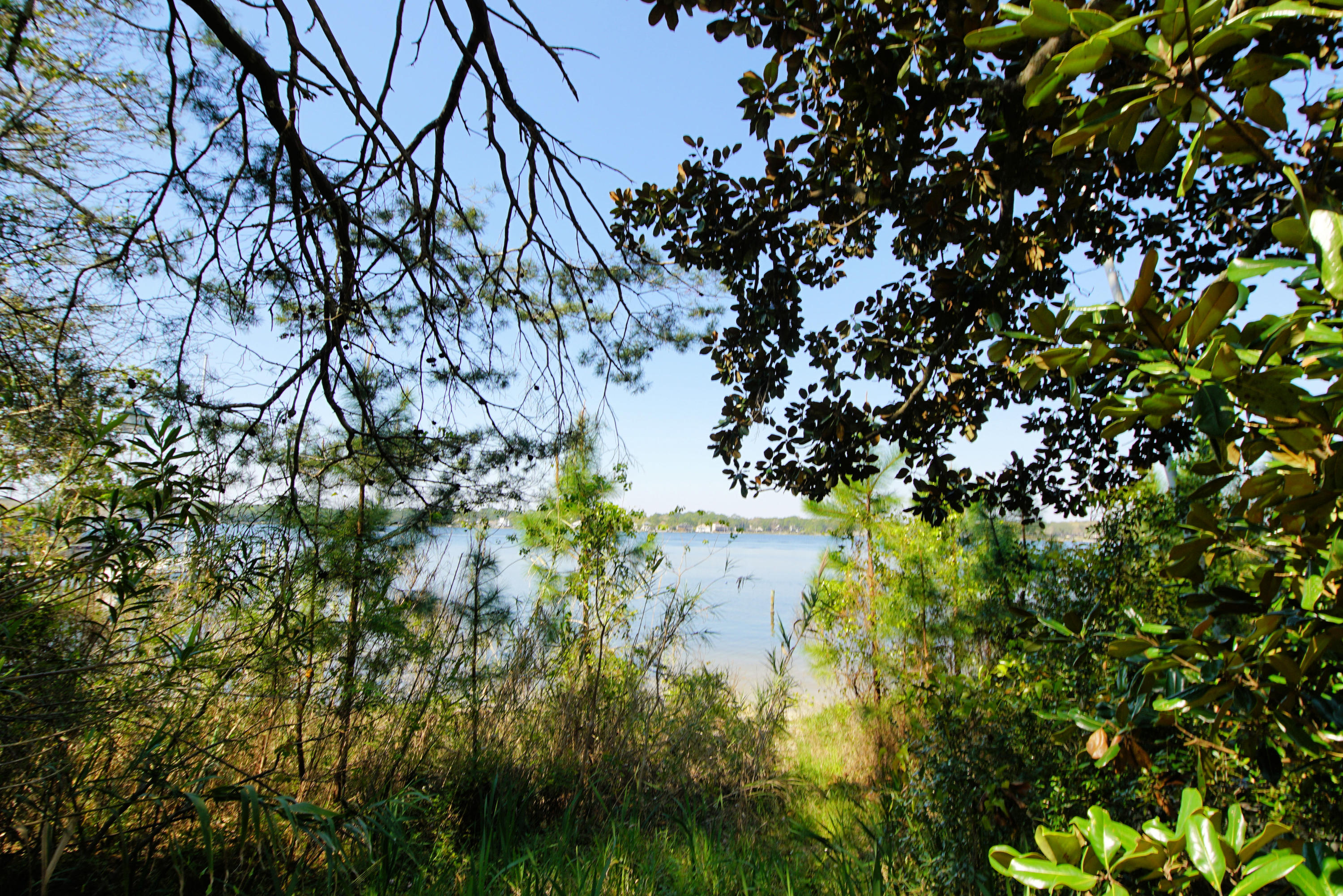 615 Nelson Point Road Niceville, FL 32578 - Photo 5 of 6 View from street