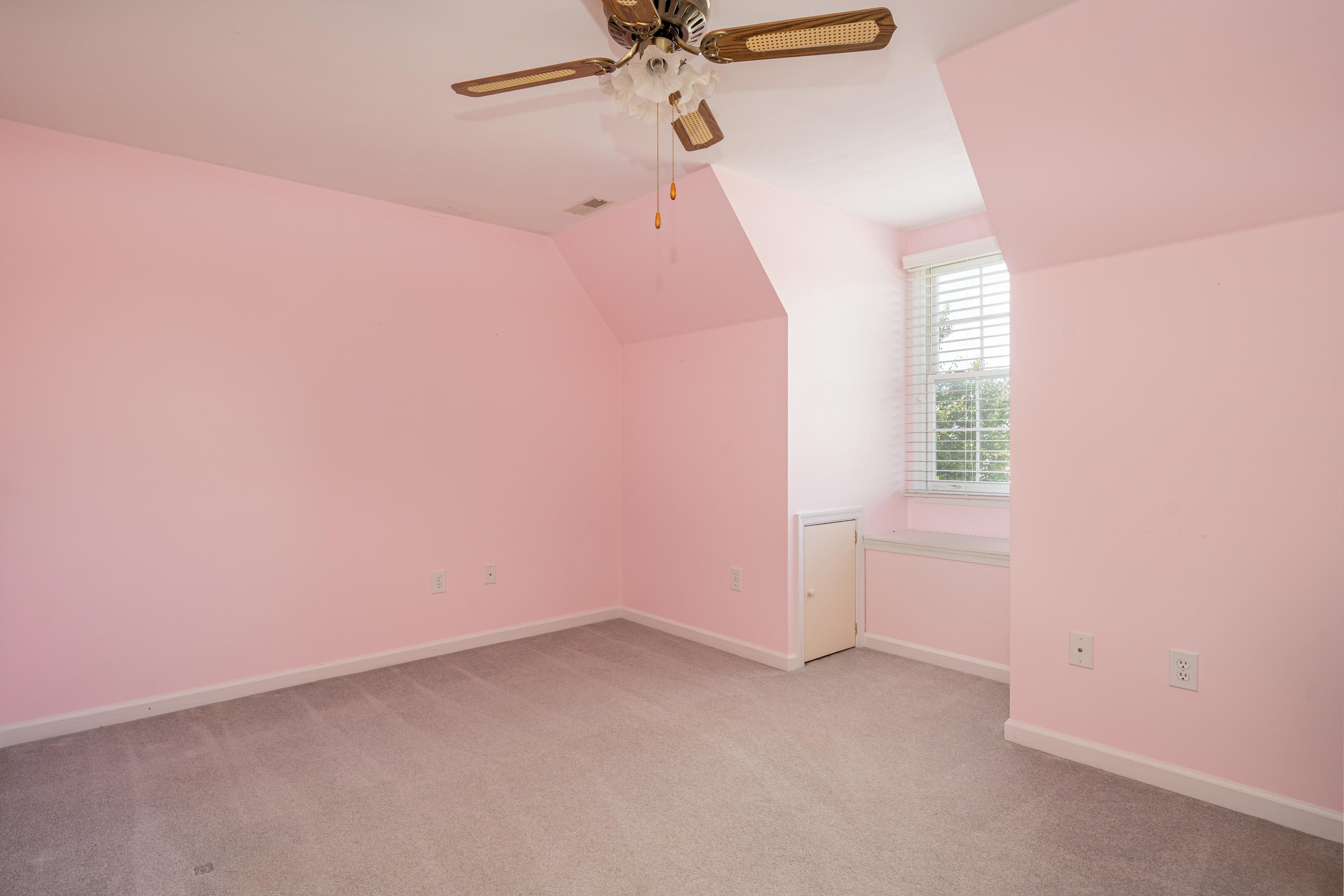388 McIntosh Road Roanoke, VA 24019 - Photo 15 of 23 Bedroom