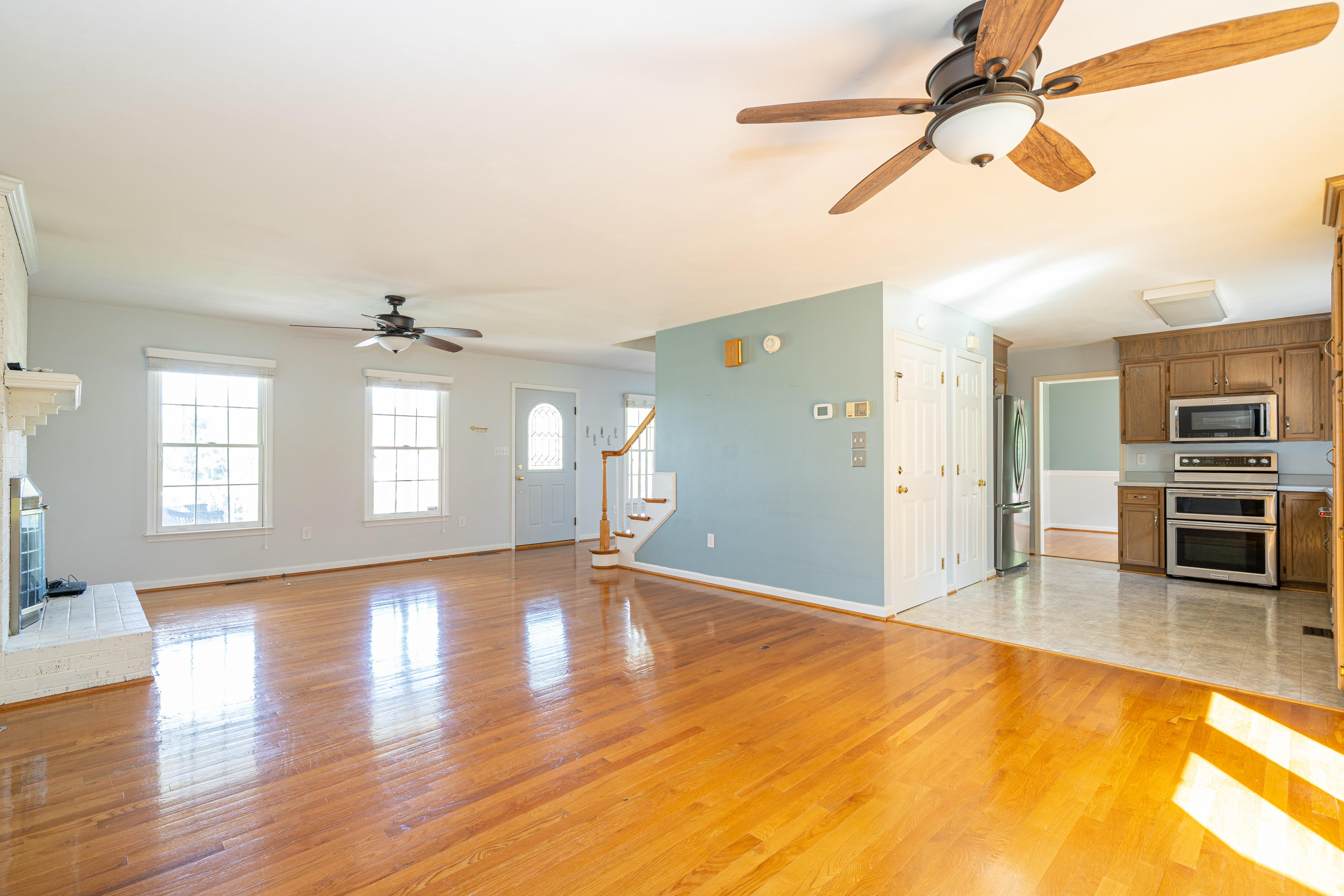 388 McIntosh Road Roanoke, VA 24019 - Photo 9 of 23 Living Room to Kitchen