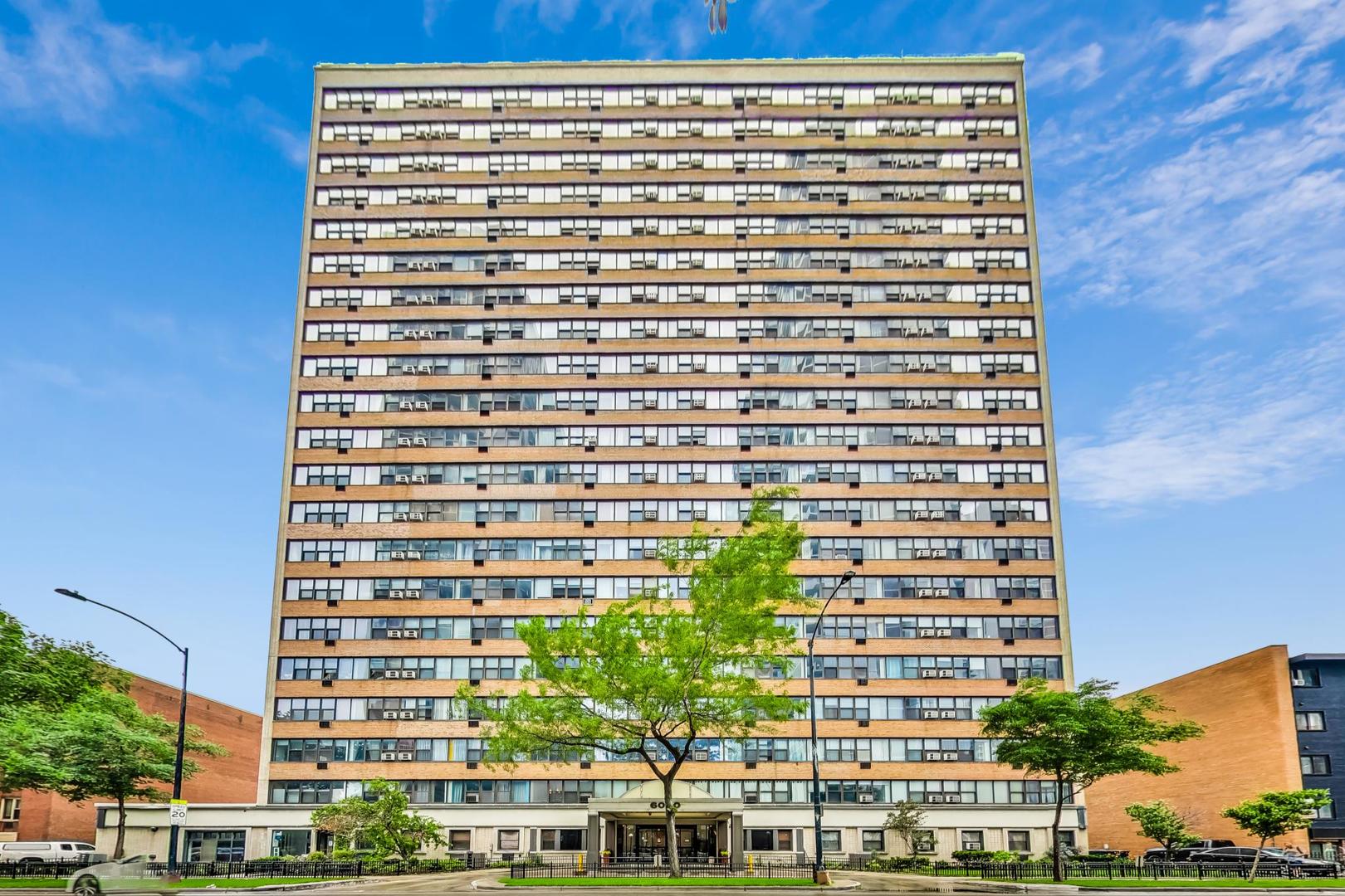 6030 North Sheridan Road, Unit 411 Chicago, IL 60660 - Photo 1 of 20 a front view of a building