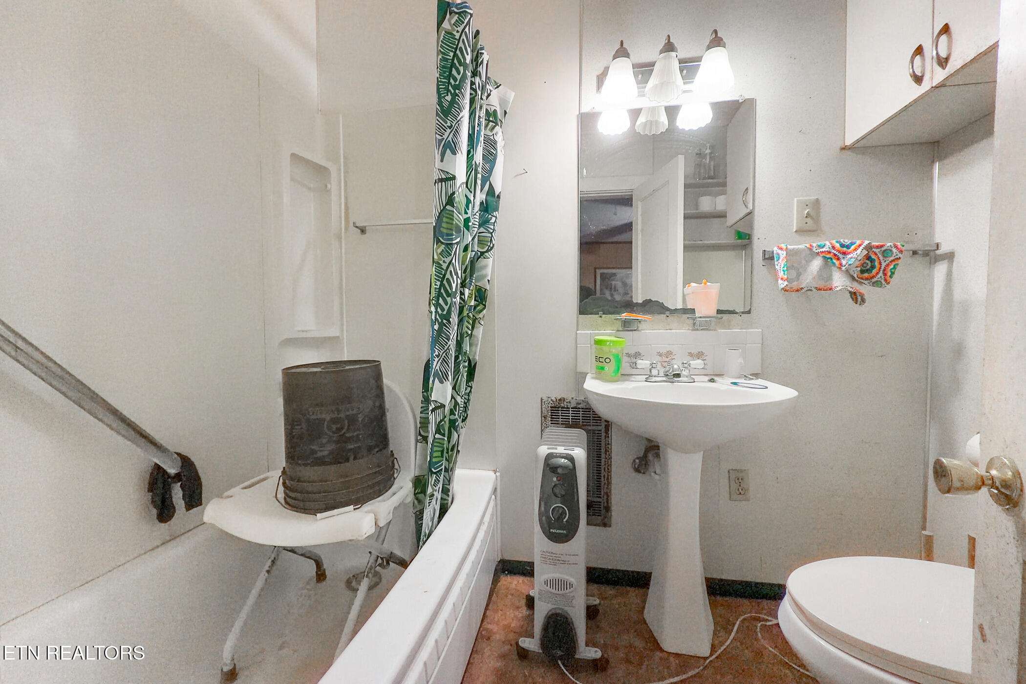 1447 Webster Road Harriman, TN 37748 - Photo 16 of 20 img_0206