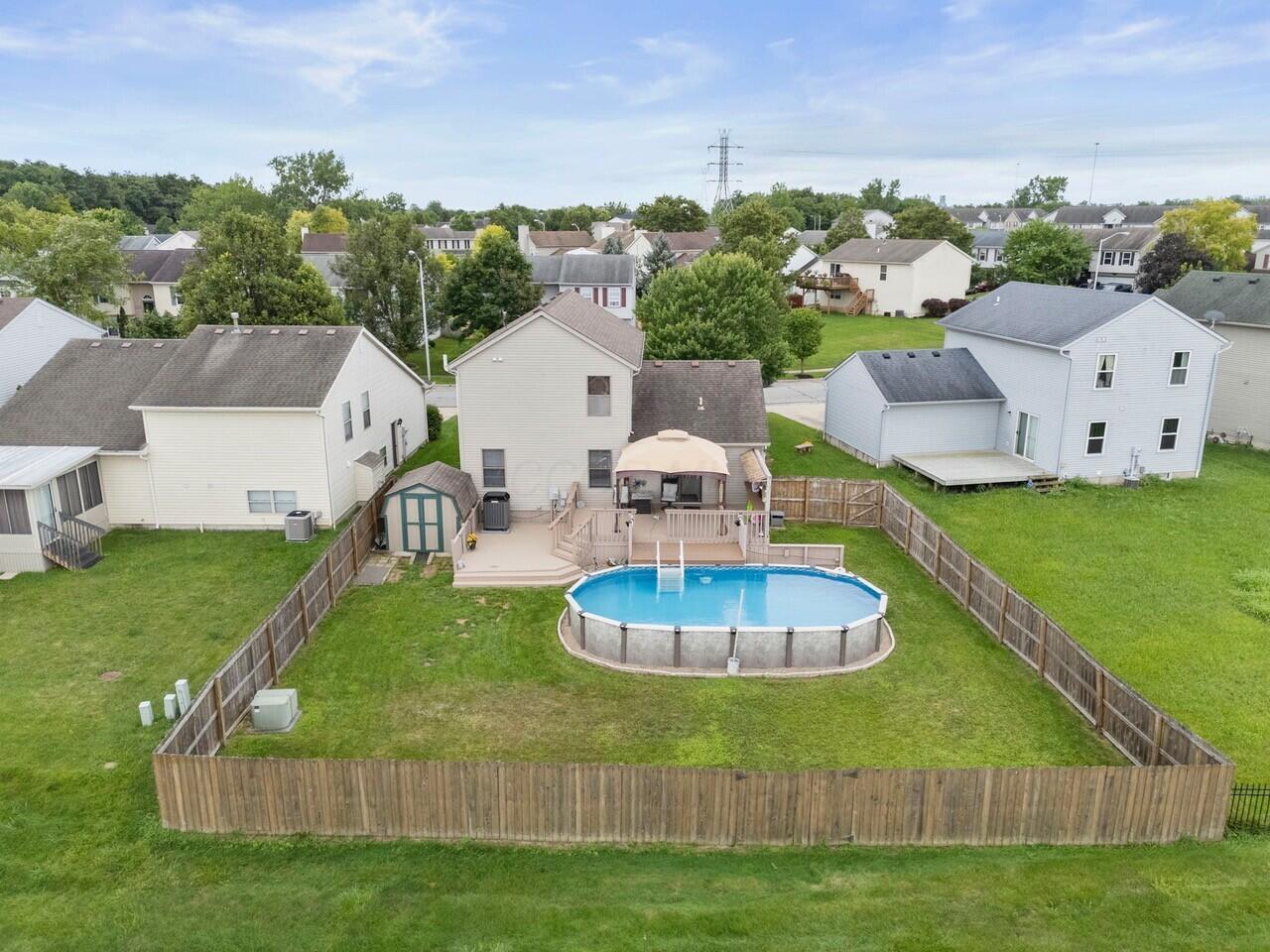 4686 Gilman Road Columbus, OH 43228 - Photo 40 of 43 Draone of Yard