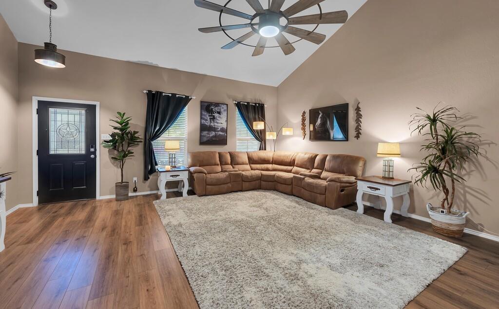 3208 Autry Road Lorena, TX 76655 - Photo 5 of 40