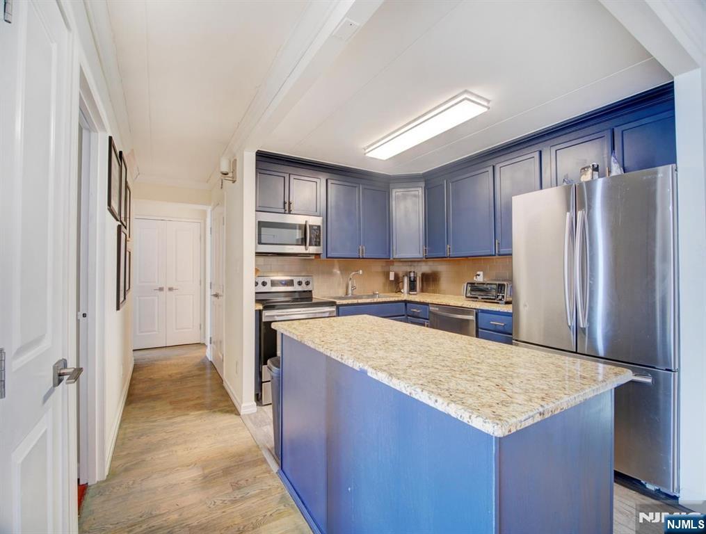 250 Gorge Road, Unit 21B Cliffside Park, NJ 07010 - Photo 8 of 28