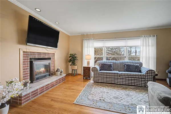 $259,000 | 39 West Fairmount Avenue, Busti, NY 14750