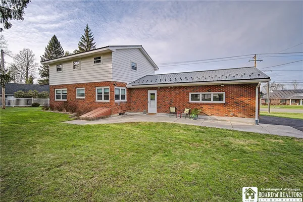 $259,000 | 39 West Fairmount Avenue, Busti, NY 14750