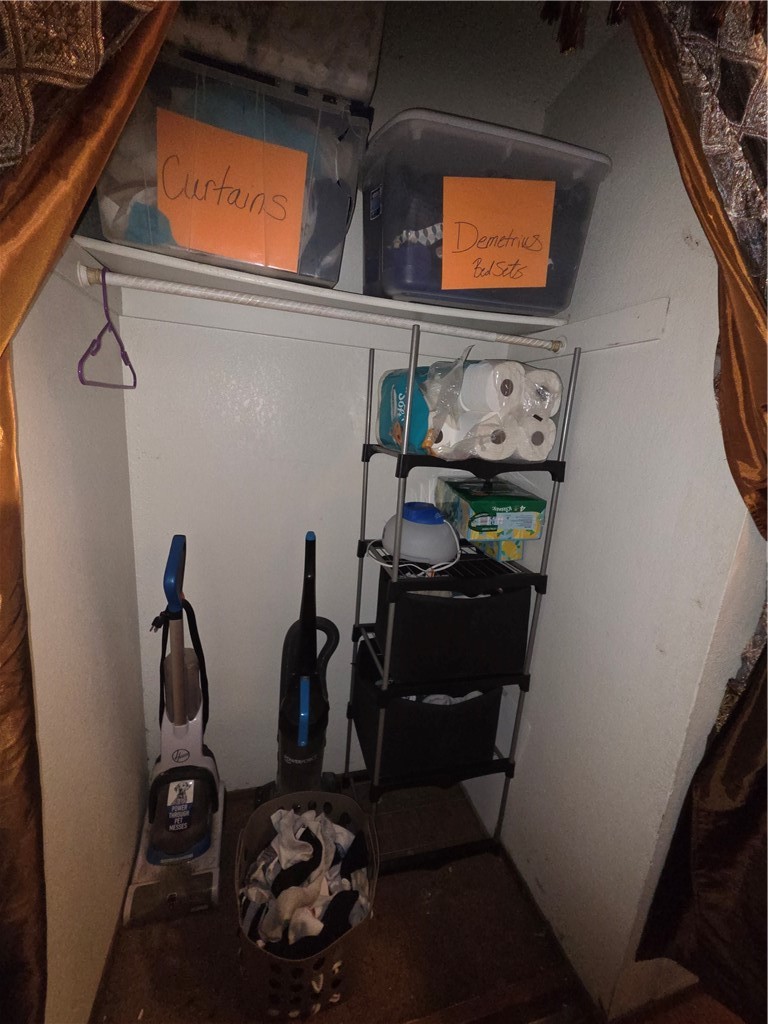 2097 North Street Corning, CA 96021 - Photo 17 of 35 STORAGE CLOSET IN HALLWAY