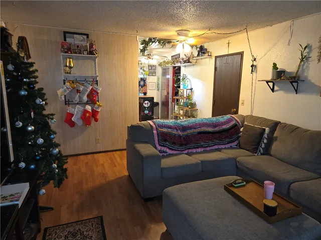 $250,000 | 2097 North Street, Corning, CA 96021