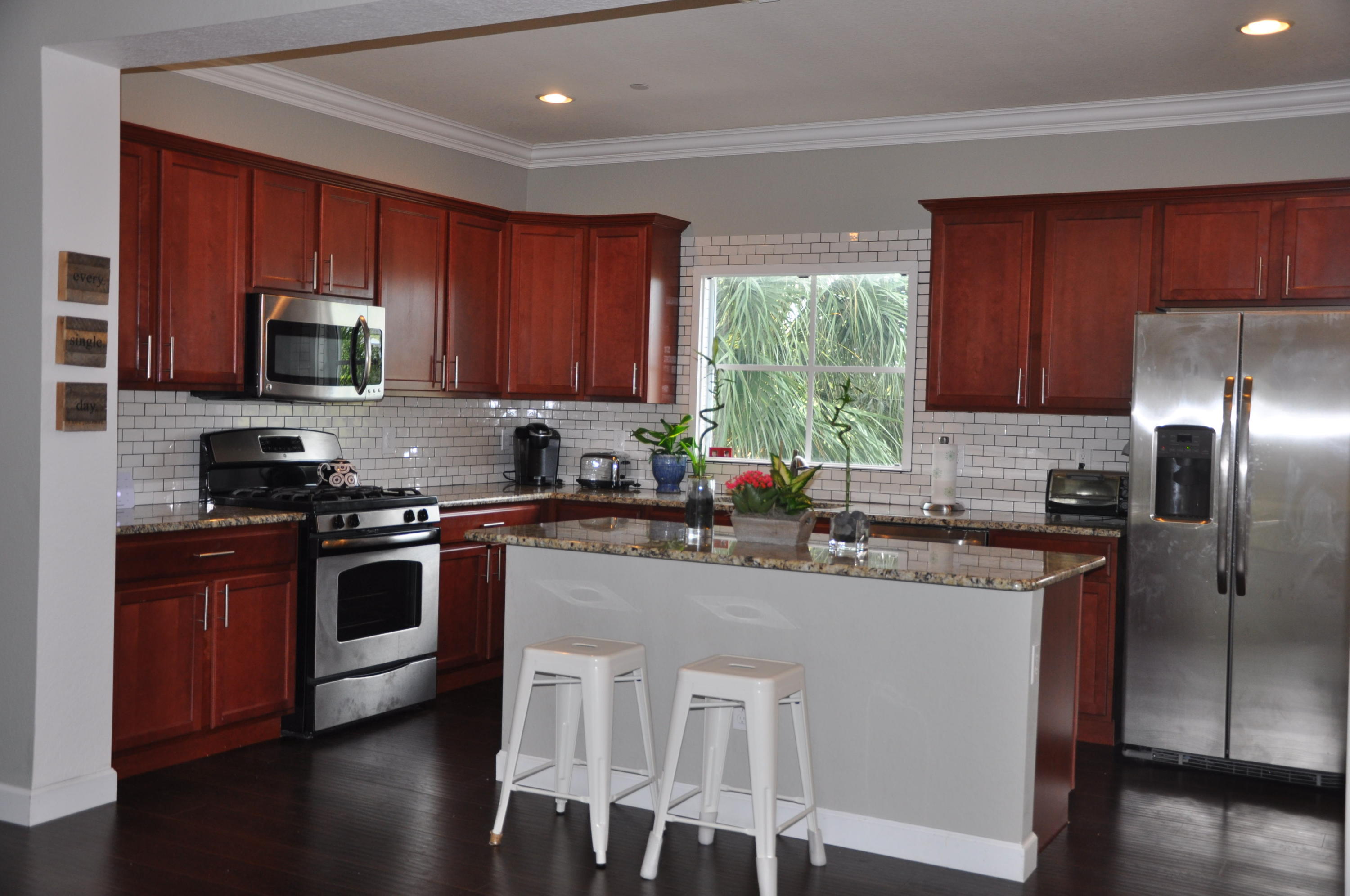 44 Northwest 7th Street Boca Raton, FL 33432 - Photo 10 of 24 Kitchen w/Center Island