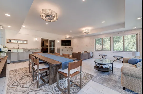 $4,250,000 | 76 Floyd Ackert Road, West Park, NY 12493