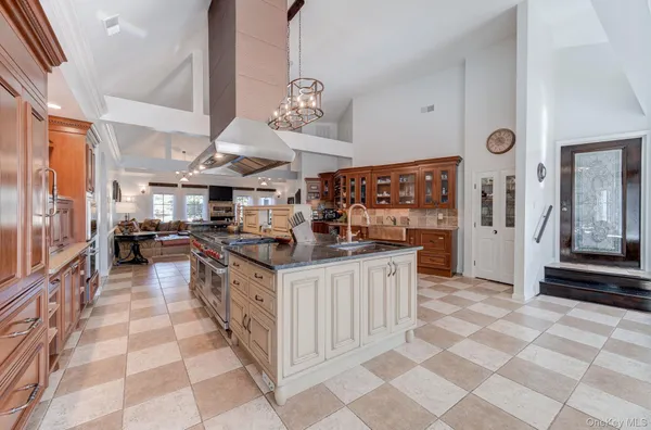 $4,250,000 | 76 Floyd Ackert Road, West Park, NY 12493