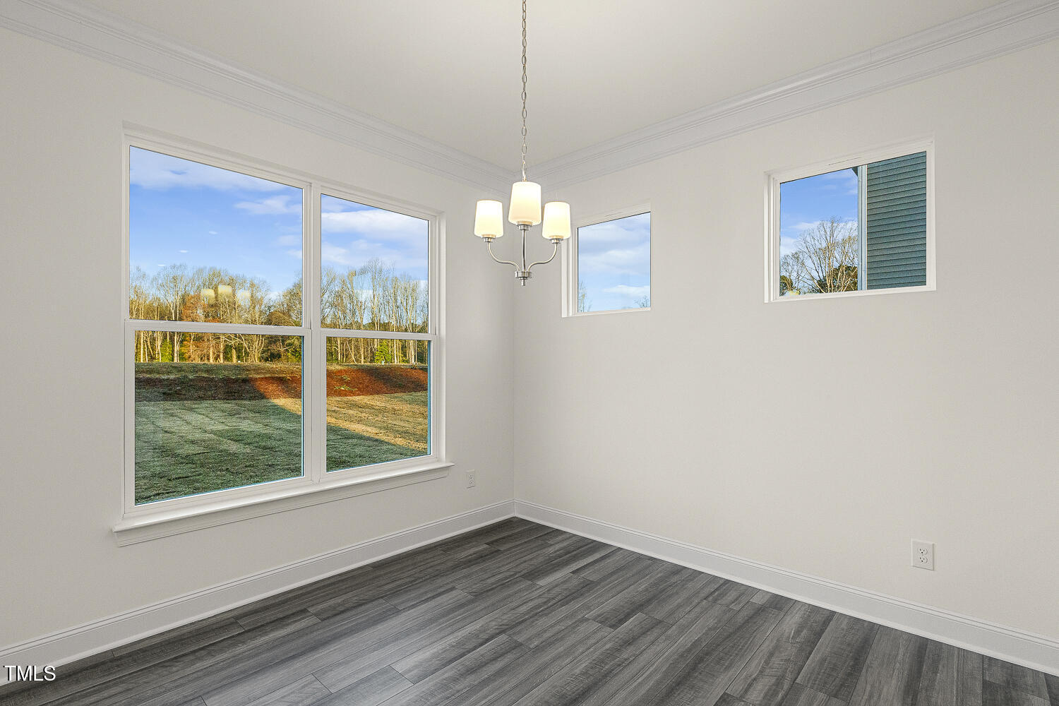 573 Highview Drive Benson, NC 27504 - Photo 12 of 51 012