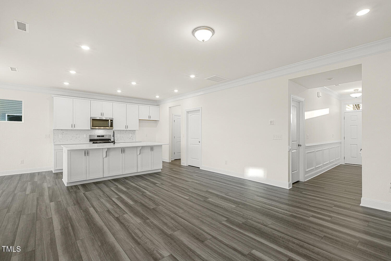 573 Highview Drive Benson, NC 27504 - Photo 9 of 51 009