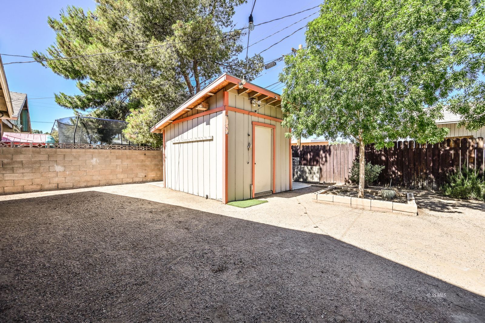 229 South Broadway Street Ridgecrest, CA 93555 - Photo 37 of 40