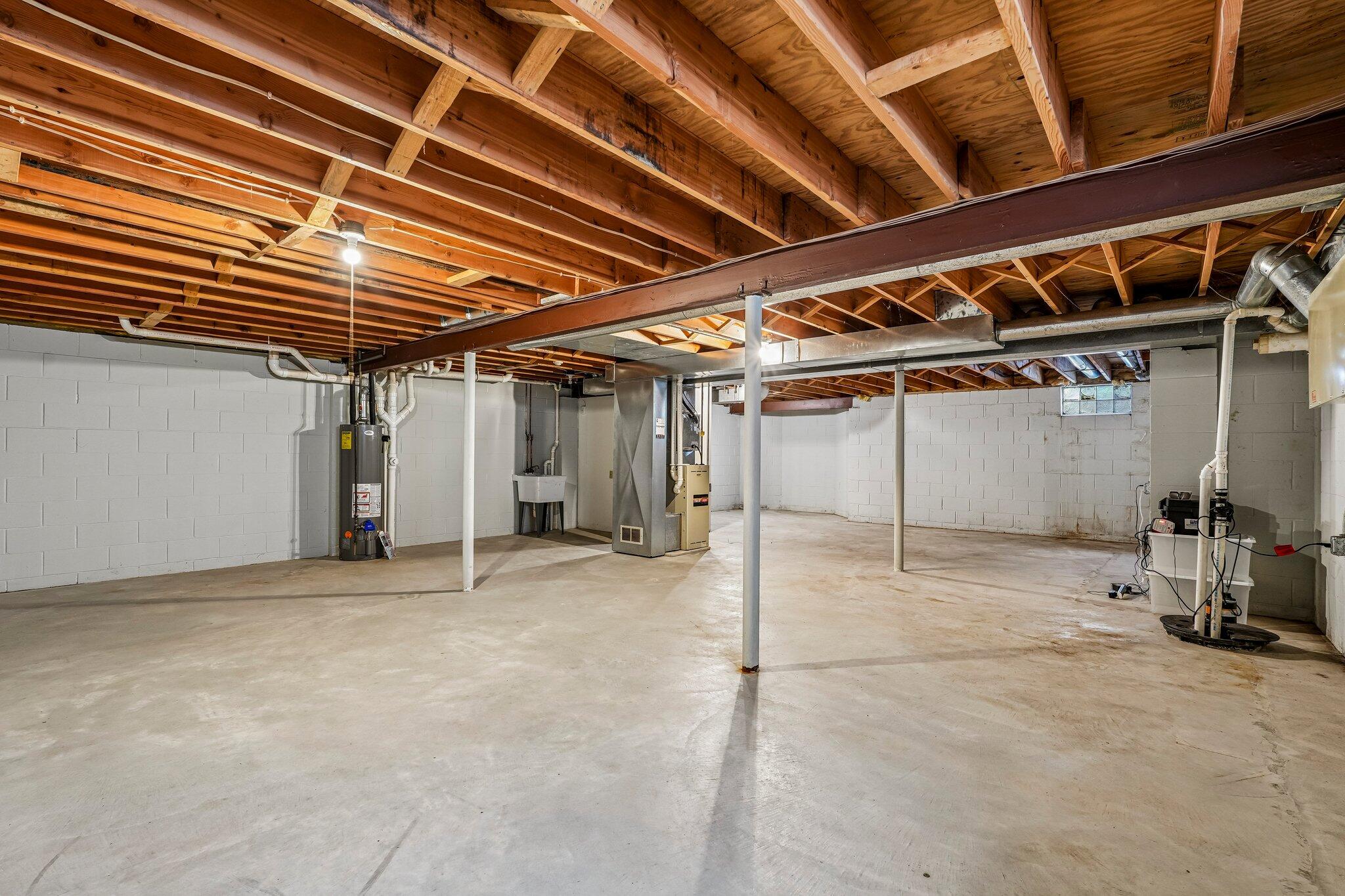 7017 West Hummingbird Court Milwaukee, WI 53223 - Photo 26 of 38 Basement