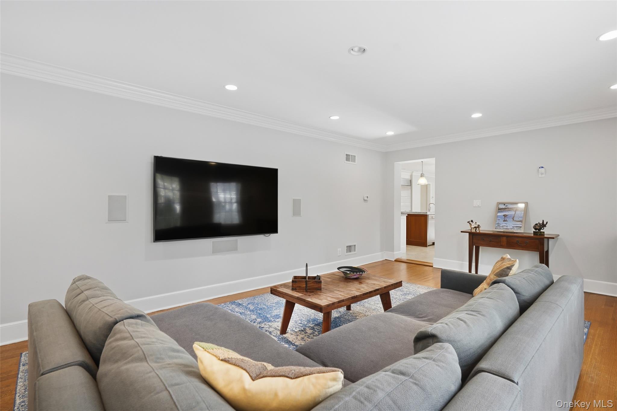 51 Paddington Road Scarsdale, NY 10583 - Photo 13 of 43 Family room right off kitchen