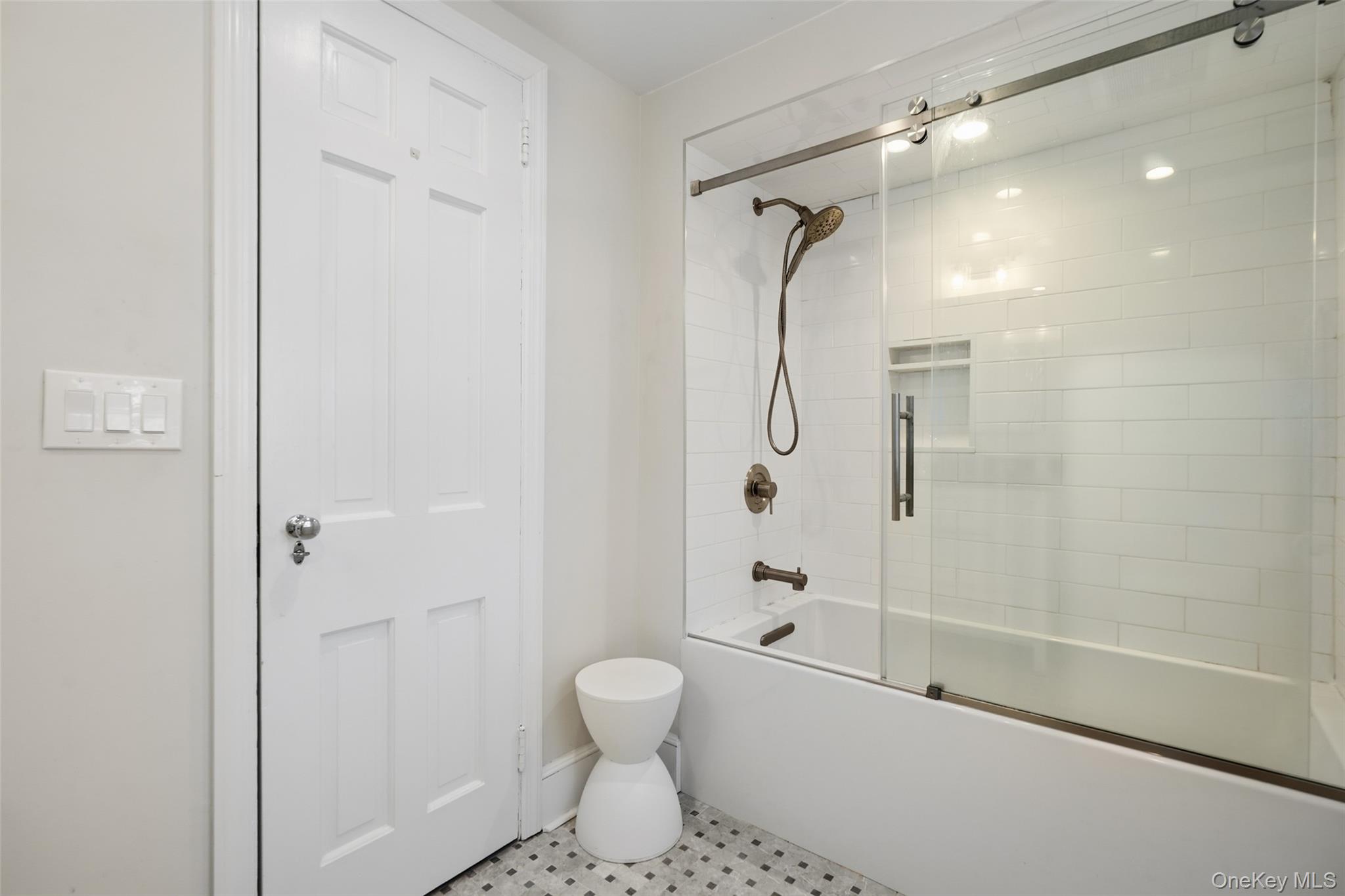 51 Paddington Road Scarsdale, NY 10583 - Photo 31 of 43 Hall Bathroom