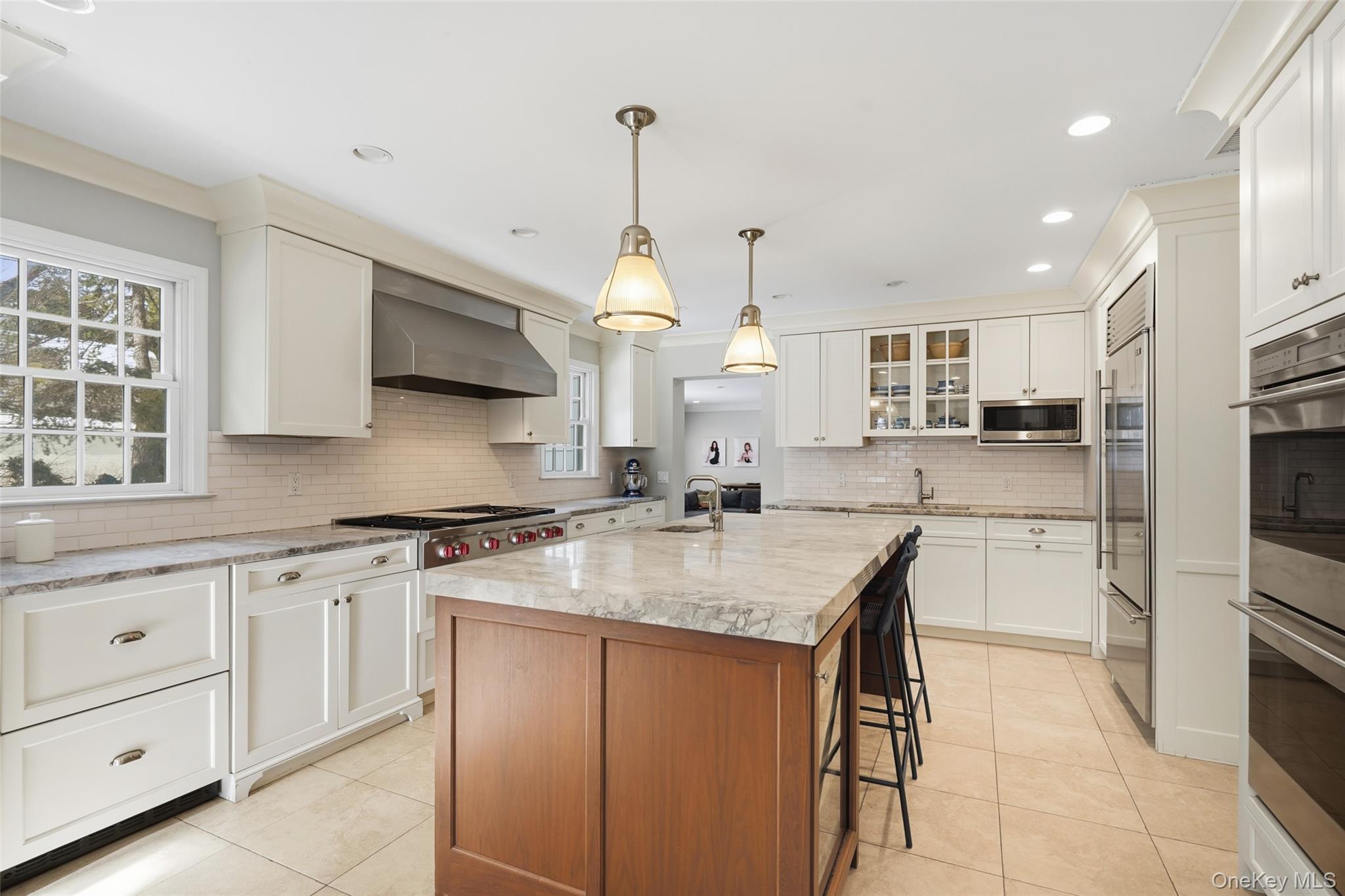 51 Paddington Road Scarsdale, NY 10583 - Photo 7 of 43 Custom painted and walnut cabinetry