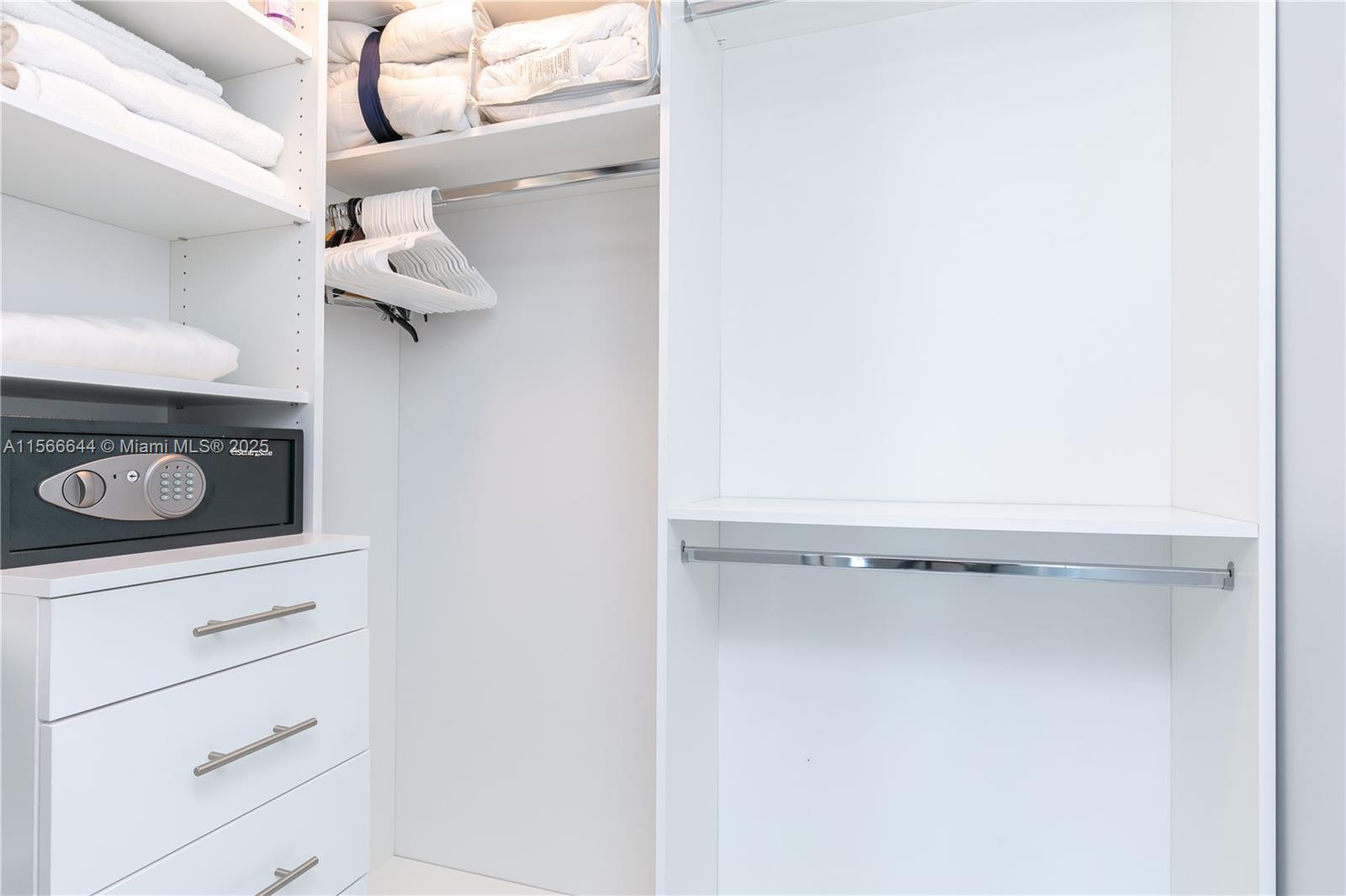 330 Sunny Isles Boulevard, Unit 51103 Sunny Isles Beach, FL 33160 - Photo 24 of 34 a close view of bathroom