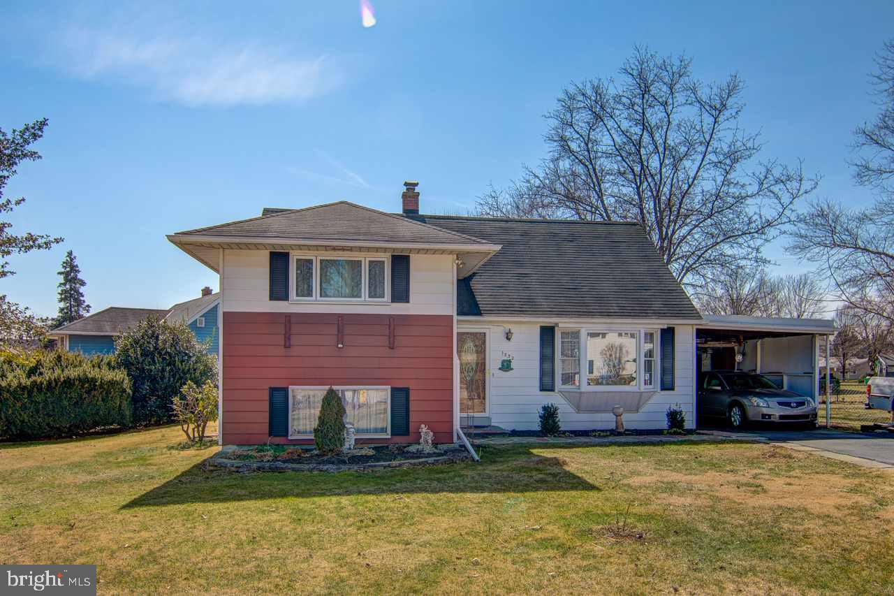 1532 Devers Road York, PA 17404 - Photo 1 of 16