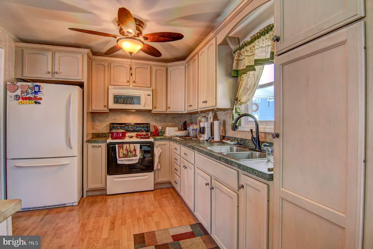 1532 Devers Road York, PA 17404 - Photo 6 of 16