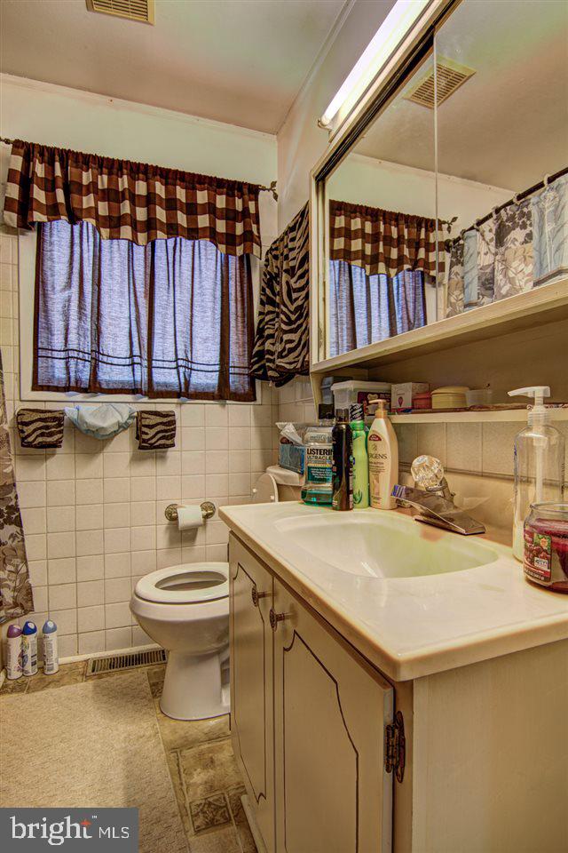1532 Devers Road York, PA 17404 - Photo 8 of 16