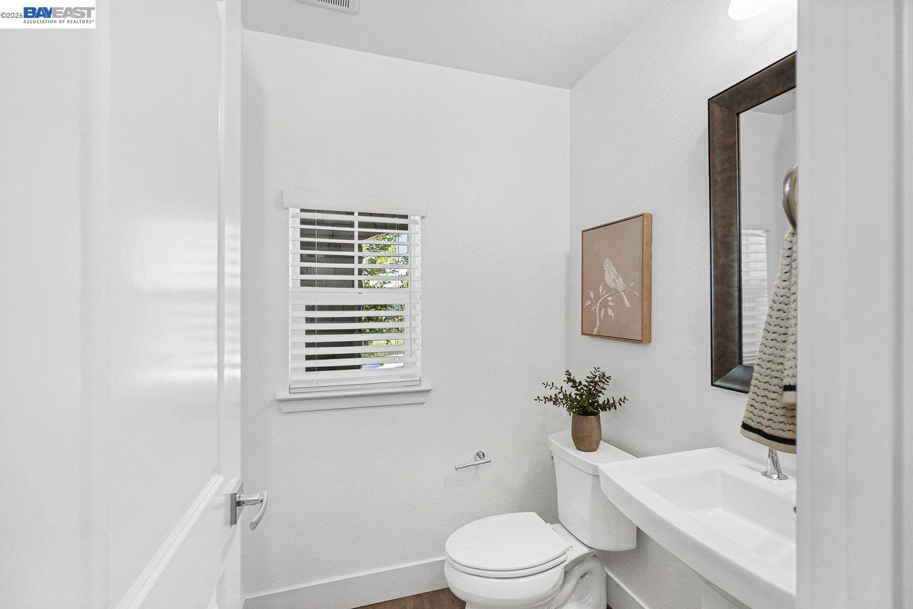 39481 Squirrel Road Newark, CA 94560 - Photo 11 of 64 Gallery Image 11