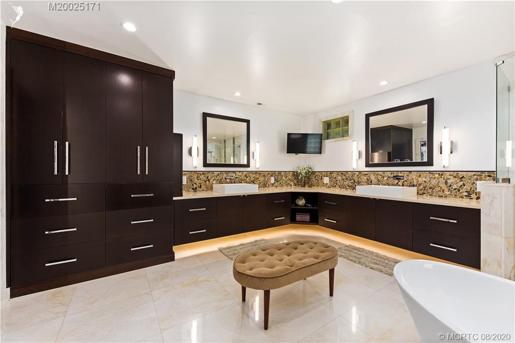 2162 Southwest Racquet Club Drive Palm City, FL 34990 - Photo 19 of 48