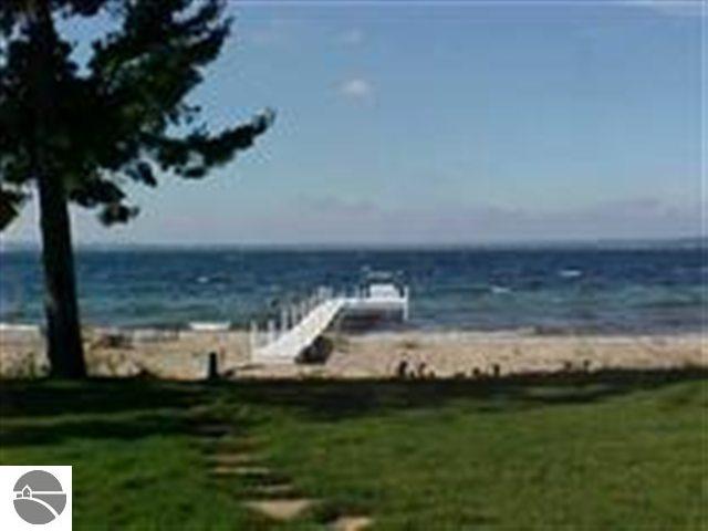 6841 Deepwater Point Road Williamsburg, MI 49690 - Photo 4 of 22 1715781-3.JPG