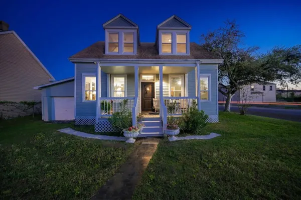$229,000 | 3027 Avenue L, Galveston, TX 77550