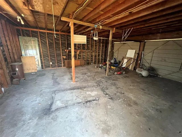 $260,000 | 1601 South Travis Street, Sherman, TX 75090