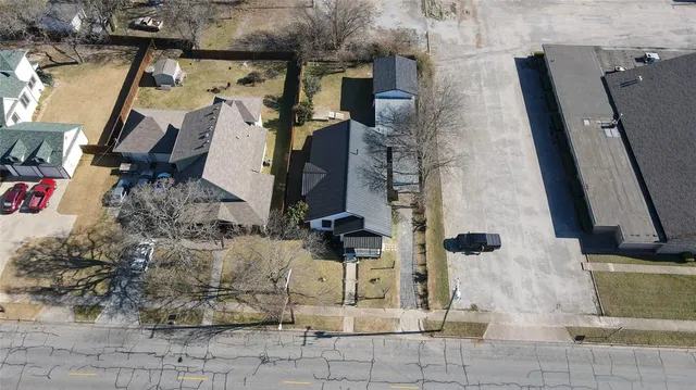 $260,000 | 1601 South Travis Street, Sherman, TX 75090