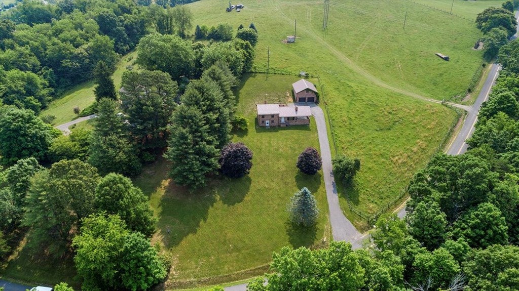4498 Shelburne Road Radford, VA 24141 - Photo 64 of 64 Gallery Image 64