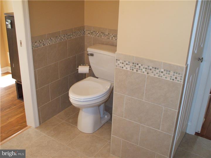 783 Braxton Road Ridley Park, PA 19078 - Photo 11 of 25 Bathroom