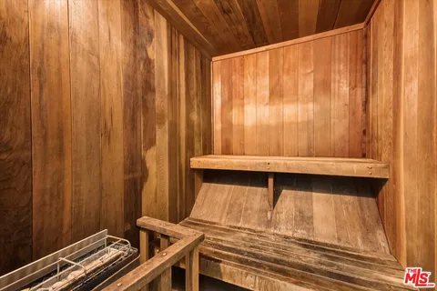 $6,100 | 9000 Cynthia Street, Unit 206, West Hollywood, CA 90069